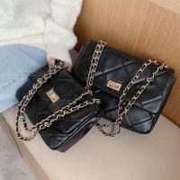 ราคา ส่งฟรี กระเป๋า Chanel Style กระเป๋าสะพายไหล่ทรงชาแนล กระเป๋าสะพายข้าง กระเป๋าแฟชั่น กระเป๋าถือ งานเนียบ งานดี พรีเมียม ใช้งานได้ทุกวัน (4924500788)