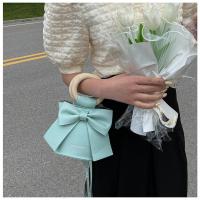 ราคา กระเป๋าหน้าโบว์ กระเป๋าสไตส์เกาหลี น่ารักหูจับไม้ เเบบใหม่ทรงถัง สไตส์สาวหวาน สินค้าในไทย พร้อมส่ง (18334254968)