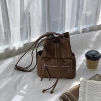 ราคา พร้อมส่ง กระเป๋าสะพายข้างหนัง ทรงขนมจีบ 5699 (18556938433)