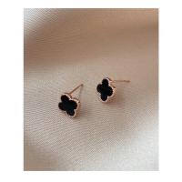 ราคา พร้อมส่ง ต่างหูเพชร สไตล์คาเทีย หรูหรามาก ต่างหูแบรนด์เนม (19352066094)
