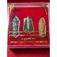 ราคา พระพุทธ 25 ศตวรรษ 25 ศตวรรษ พิมพ์เสมา เนื้ออัลปาก้า ปี 2500 พร้อมกล่องเดิม สภาพสวย พระบ้าน มีบริการเก็บเงินปลายทาง (21346855347)