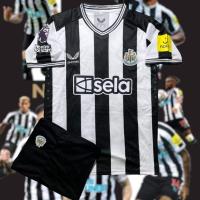 ราคา เสื้อฟุตบอล นิวคาสเซิล เสื้อพร้อมกางเกงใหม่ล่าสุดชุดกีฬา 2023 2024 เนื้อผ้าดีใส่สบาย (20561066614)