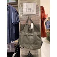 ราคา 2022ใหม่ Uniqlo ผู้ชาย ผู้หญิง กระเป๋าและกระเป๋าเป้สะพายหลังกระเป๋าเป้สะพายหลังสายสามารถปรับได้ในปี451465 (16858840573)