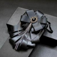 ราคา หูกระต่ายประดับพลอยเทียมของผู้ชายสไตล์อังกฤษสำหรับงานแต่งงานของเจ้าบ่าวสีขาวเสื้อเชิ้ตพังค์แฟชั่นมาใหม่มีพู่ประดับสำหรับอุปกรณ์งานแต่งงาน (19758095737)