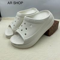 ราคา รองเท้า Crocs ผู้หญิง รองเท้าแตะสวมผู้หญิง รองเท้าส้นสูงผู้หญิง รองเท้าส้นตึก เบานิ่มใส่สบาย (19707661123)