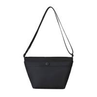 ราคา 2022 New Uniqlo To Men And Women Lovers Fashion Super Joker Bag Shoulder Bag Zipper Nylon Fabric Bag สามารถจับคู่ได้ตลอดทั้งปี (16858786369)