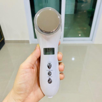 ราคา สินค้าพร้อมส่งทันที เครื่องนวดหน้าไร้สายไครโอร้อน เย็น (21073369057)