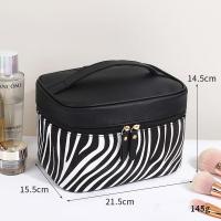 ราคา กระเป๋าเครื่องสำอาง กล่องเครื่องสำอางค์ กระเป๋าเครื่องสำอางค์แบบพกพา กล่องใส่เครื่องสำอางค์แบบพกพา กระเป๋าจัดระเบียบอเนกประสงค์ กระเป๋าใส่เครื่องสำอาง มีหูหิ้ว พกพาสะดวก กระเป๋าเก็บเครื่องสำอาง กระเป๋