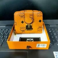 ราคา กระเป๋าสตางค์ผู้หญิง mcm กระเป๋าใส่เหรียญใส่นามบัตรขนาด 5 นิ้วสินค้าพร้อมกล่อง (18265624927)