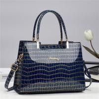 ราคา H0104 กระเป๋าถือ พร้อมส่ง กระเป๋าสะพายข้าง ผญ แฟชั่นผู้หญิง 12 นิ้ว กระเป๋าสามช่อง หนังแก้ว หนังมันวาว ลายหนังจระเข้ หูหิ้ว PU หนังเคลือบ (20774890329)
