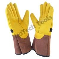 ราคา ถุงมือหนังสวมทับถุงมือกันไฟฟ้า ส่งฟรี ของแท้ ส่วนลดคูปอง พร้อมส่ง ถุงมือป้องกันไฟดูดแรงดันต่ำ 220v แบรนด์ VOLTGUARD ทำมาจากหนังแกะ หนังหนาๆ เป็นฉนวนกันไฟฟ้า สำหรับช่างไฟช่วยเซฟตี้ ใช้เป็นถุงมือเชื่อมไ