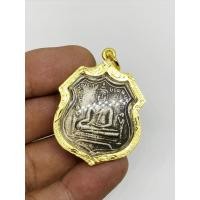 ราคา จี้พระ เหรียญรุ่นแรกหลวงพ่อโต วัดพนัญเชิง ปี 2460 อยุธยา เลี่ยมกรอบทองไมครอน (18985639812)