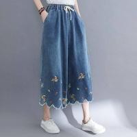 ราคา Plus size Summer 7 Points Length Flower Embroidered Denim Capri Pants Wide Leg Cropped Jeans (11885401612)