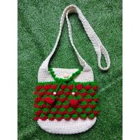 ราคา กระเป๋าถัก กระเป๋าสะพาย knit bag งานแฮนเมด ขนาด 7x8 นิ้ว สีรุ้ง ลายลูกสตอเบอรี่ ลูกเชอรี่ ทานตะวัน ลายหอยเชล สีครีม สีขาว จัดส่งไว (18749434376)