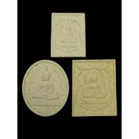 ราคา หลวงพ่อโสธร เนื้อผง 3 องค์ รุ่นประวัติศาสตร์เปิดอาคารสำนักงานตำรวจแห่งชาติ ปี 2543 พล ต ต ขุนพันธ์รักราชเดช เป็นเจ้าพิธีฝ่ายฆราวาส (16454980354)