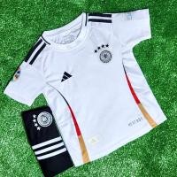 ราคา ชุดบอลเด็กเยอรมันแขนสั้น รุ่นใหม่ล่าสุด 2024 2025เสื้อพร้อมกางเกง (21277692679)