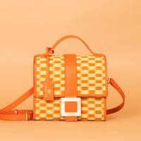 ราคา กระเป๋า Chaksarn รุ่น Candy กระเป๋าเสื่อกกทอมือกับหนังวัวแท้ ดีไซน์โมเดิร์นหลากสี ใช้ถือหรือสะพายข้าง (21101000984)