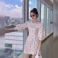 ราคา ชุดเดรสลายจุดคอปกสีขาวดำ (19378190533)