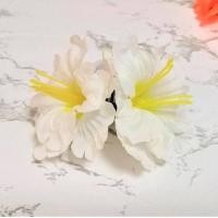 ราคา หวีสับดอกไม้ต่างๆ สำหรับประดับผม by salisa (15195690169)
