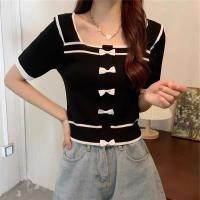 ราคา รุ่น9155 1 ใหม่ พร้อมส่ง เสื้อยืดคอเหลี่ยมกระดุมหลอก เสื้อยืดแขนสั้น เสื้อครอป ผ้าไหมพรม แฟชั่นผู้หญิง (14248809731)