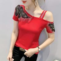 ราคา YIMEI เสื้อยืดผู้หญิงลายลูกไม้ด้านหลังสวยเซ็กซี่สวยใหม่2023ฤดูร้อนเสื้อปักเพชรสุดฮอตเสื้อยืดแขนสั้นเปิดไหล่สำหรับผู้หญิง (18153117676)