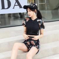 ราคา jqk ชุดว่ายน้ำเซ็ท 2 ชิ้น เสื้อแขนสั้น กางเกงขาสั้น มี2สี ดำ เขียว รุ่น 0288 (16101101870)