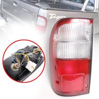 ราคา ไฟท้าย รุ่น โตโยต้า ไทเกอร์ TOYOTA TIGER D4D ปี 1998 2004 ข้างซ้าย รวมชุดหลอดไฟ และสายไฟ 2 สี (703698711)