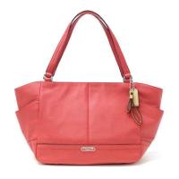 ราคา กระเป๋า Tote COACH แท้ กระเป๋าหนังแท้ หนังนิ่ม สายหนังแท้ ใบใหญ่ สายสะพายไหล่ได้ ใช้งานสะดวก COACH 23284 PARK LEATHER CARRIE (1653150762)