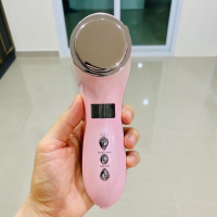ราคา สินค้าพร้อมส่งทันที เครื่องนวดหน้าไร้สายไครโอร้อน เย็น (21073369058)