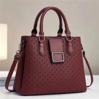ราคา H0073 กระเป๋าถือ พร้อมส่ง สะพายข้าง แฟชั่นผู้หญิง ลายสาน หน้าเข็มขัด 11 นิ้ว มีสายหนัง ทรงถัง หูหิ้วพับได้ หนังพียู PU ออกงาน 2023 ทำงาน (21015653915)