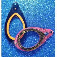 ราคา กรอบพระพลาสติก อเนกประสงค์ เลี่ยมชมพูเข้มลายทอง กรอบหน้าดำลายทอง สำหรับพระเหรียญทรงกลมรี สวิงฝาหน้าเพื่อเปลี่ยนพระได้ (11228776217)