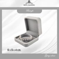 ราคา กล่องกำมะหยี่ Premium Jewelry Box สีเทา กล่องผ้ากำมะหยี่ กล่องสีเทา กล่องใส่เครื่องประดับ กล่องใส่สร้อย กล่องใส่แหวน (19254750958)