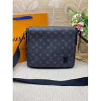 ราคา พร้อมส่ง กระเป๋าสะพาย ผู้ชาย หนังสีดำ สะพายพาดลำตัว ปรับสายได้ สะพายได้ทุกโอกาส (17125203368)