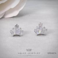 ราคา แบบแป้น ลายมงกุฎ ประดับเพชรCZ ทรงบาเก็ต ขนาดกระทัดรัด ไม่ลอก ไม่ดำ Value Jewelry ER0487 กว้าง1 1cmยาว1cm (388746759)