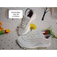 ราคา รองเท้าผ้าใบมือสอง size เบอร์ 38ยาว 24cm สีขาวล้วน (20360220302)