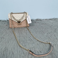 ราคา Guess กระเป๋าโซ่เข้ากับทุกอย่างลายขวางเล็กกระเป๋าสี่เหลี่ยมสะพายไหล่ข้างเดียวกระเป๋าสะพายแบบสลับถือได้เรียบง่าย (20082924024)