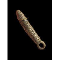 ราคา ปลัดขิก เนื้อทองผสม ขนาด2นิ้ว มีอักขระเต็มตัว สวยเก่า ไม่ทราบที่ 4489 (20157372834)