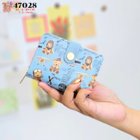 ราคา YNG กระเป๋าสตางค์ใบสั้นลายน้องหมี มีช่องซิปตรงกลาง ช่องใส่บัตรเยอะ รุ่น 47028 (20931171998)