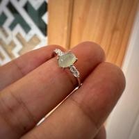 ราคา แหวนหยกแท้100 หยก5 7mm แหวนหยกพม่า เงินแท้925 ฝั่งเพชรสวิตส์ CZ แหวนเงินแท้ ชุบเคลือบทองคำขาว (21072457531)