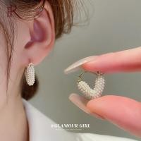 ราคา เครื่องประดับแฟชั่นของผู้หญิงหัวใจประดับมุกแนววินเทจของฝรั่งเศสเครื่องประดับต่างหูตุ้มหูสาวๆปาร์ตี้สุดหรูและประณีต (19715827609)