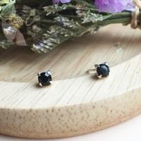 ราคา S925 ต่างหูเงินแท้เพชรสี่เหลี่ยมสีดำ Sterling silver black earrings (18885928237)