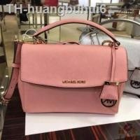 ราคา กระเป๋าสะพายข้าง M K พร้อมส่ง Michael Korsกระเป๋า MKกระเป๋าถือผู้หญิง กระเป๋าถือ MKกระเป๋า กระเป๋าสะพายข้าง Michael Kors MK ด้านข้าง C Christmas Gift (9970684638)