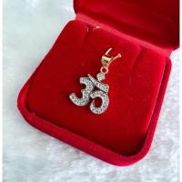 ราคา จี้โอม 016 สร้อยจี้โอม สร้อยพร้อมจี้ สร้อยทองชุบ สร้อยทองไมครอน โชคเกอร์ จี้พร้อมส่งสีเงิน และสีทอง (10697877517)