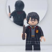 ราคา LEGO Minifigures Harry Potter School Robes Harry Potter (20734463777)