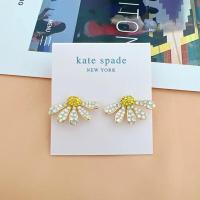 ราคา KS ต่างหูเดซี่สตั๊ดต่างหูดอกเดซี่ขนาดเล็กเนื้อสูงต่างหูสวยงามดอกเดซี่หมุดเงิน S925 (19835356322)