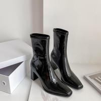 ราคา AOKANG รองเท้าบูทผู้หญิงแบบยืดได้สไตล์คนดังทางอินเทอร์เน็ตSepatu BOOT Pendek ครึ่งน่องส้นหนาส้นสูงรองเท้าส้นสูงสูงรองเท้าบูท Martin สีขาว (20961340413)
