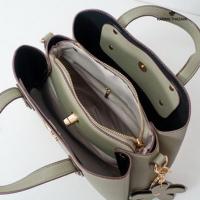 ราคา K 87064 กระเป๋าสะพายข้าง 3ช่องใหญ่ หนังPUพรีเมี่ยม แบรนด์แท้Karaya (21109039346)