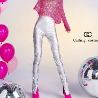 ราคา CALLING COSTUME เสื้อปาดไหล่เลื่อม สีสวย แมชกับกางเกงเอวสูงสีเงิน จับจีบเก๋ ผ่าปลายขาด้านใน Crop CL328 Pants CL329 (20692520248)