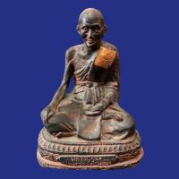 ราคา วัดปากคลองมะขามเฒ่าหลวงปู่ศุขเนื้อหินศิลาแลงหน้าตัก5นิ้ว (13429649599)