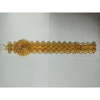 ราคา เข็มขัดโลหะ ชุบสีทอง ชุดไทย ลายดอกพิกุล พร้อมพลอยประดับ หัวเข็มขัด ยาวประมาณ 85 ซม (18888434890)